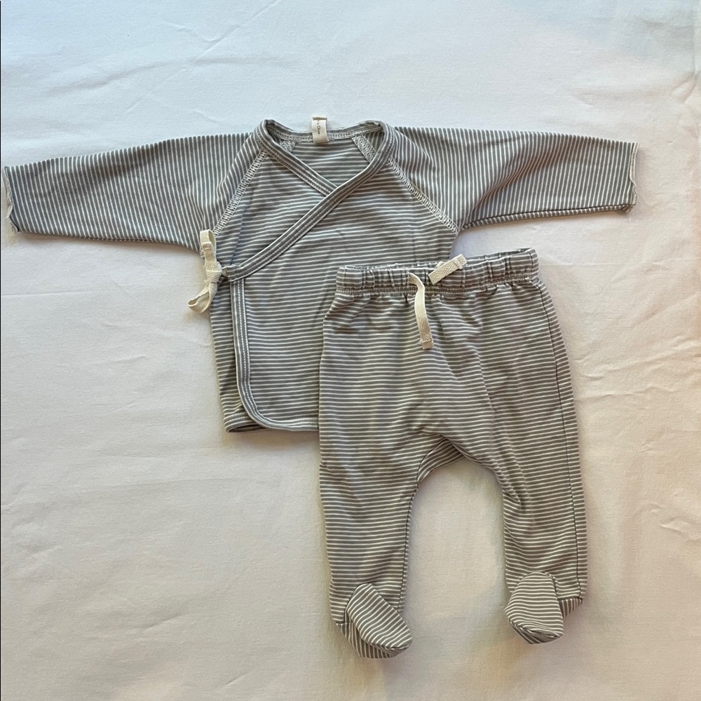 Quincy Mae Gray Striped Kids Matching Set